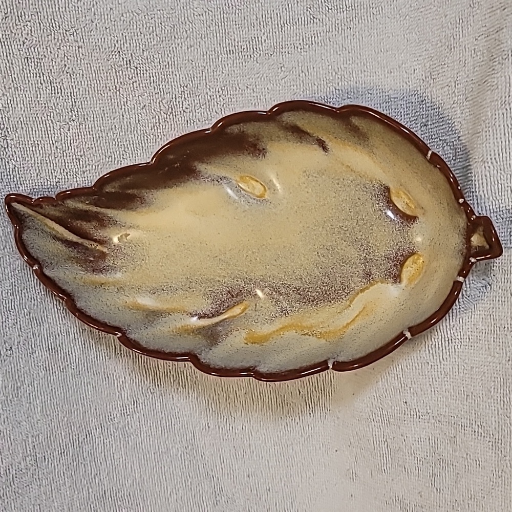Frankoma Pottery Prairie Leaf 225